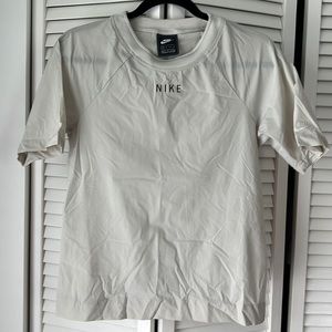 NIKE workout tshirt in beige